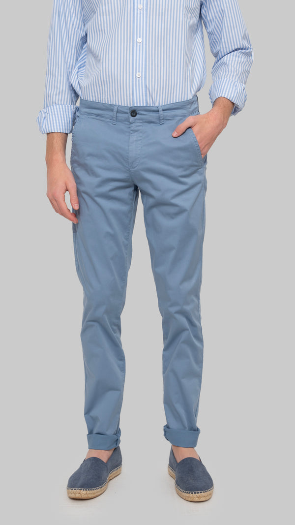Pantalón chino slim gabardina azul