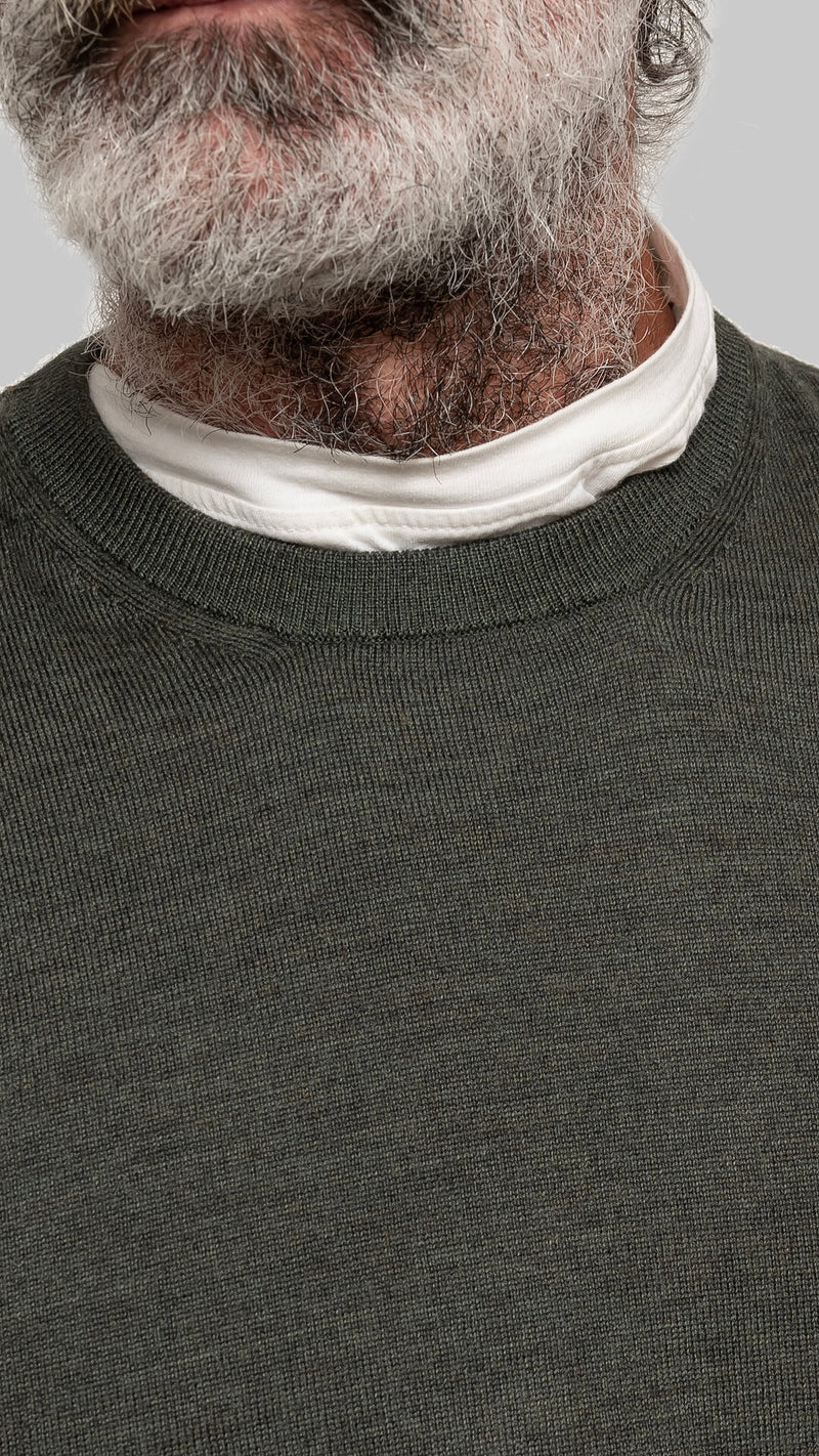 Green crew neck sweater