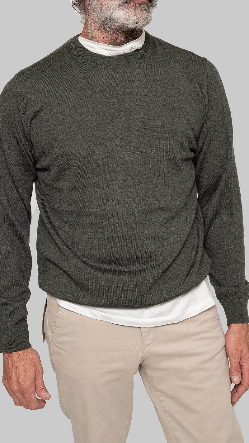 Green crew neck sweater